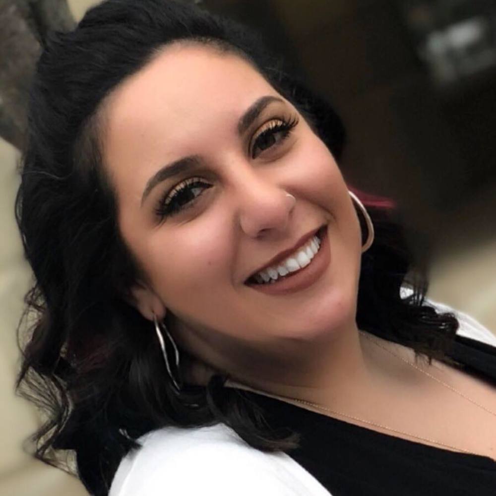 Meet your Posher, Julia